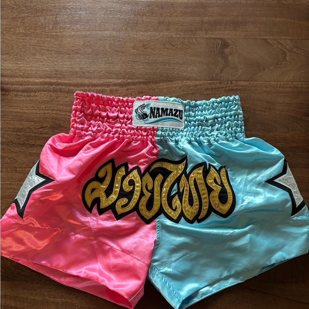 Muay Thai Boxing Shorts Asia XXL - American Large - NEW